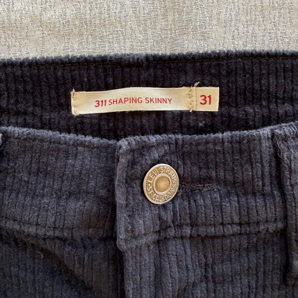 Levis 311 Shaping Skinny Corduroy Pants Black Size 31x30 High Rise - Picture 3 of 16